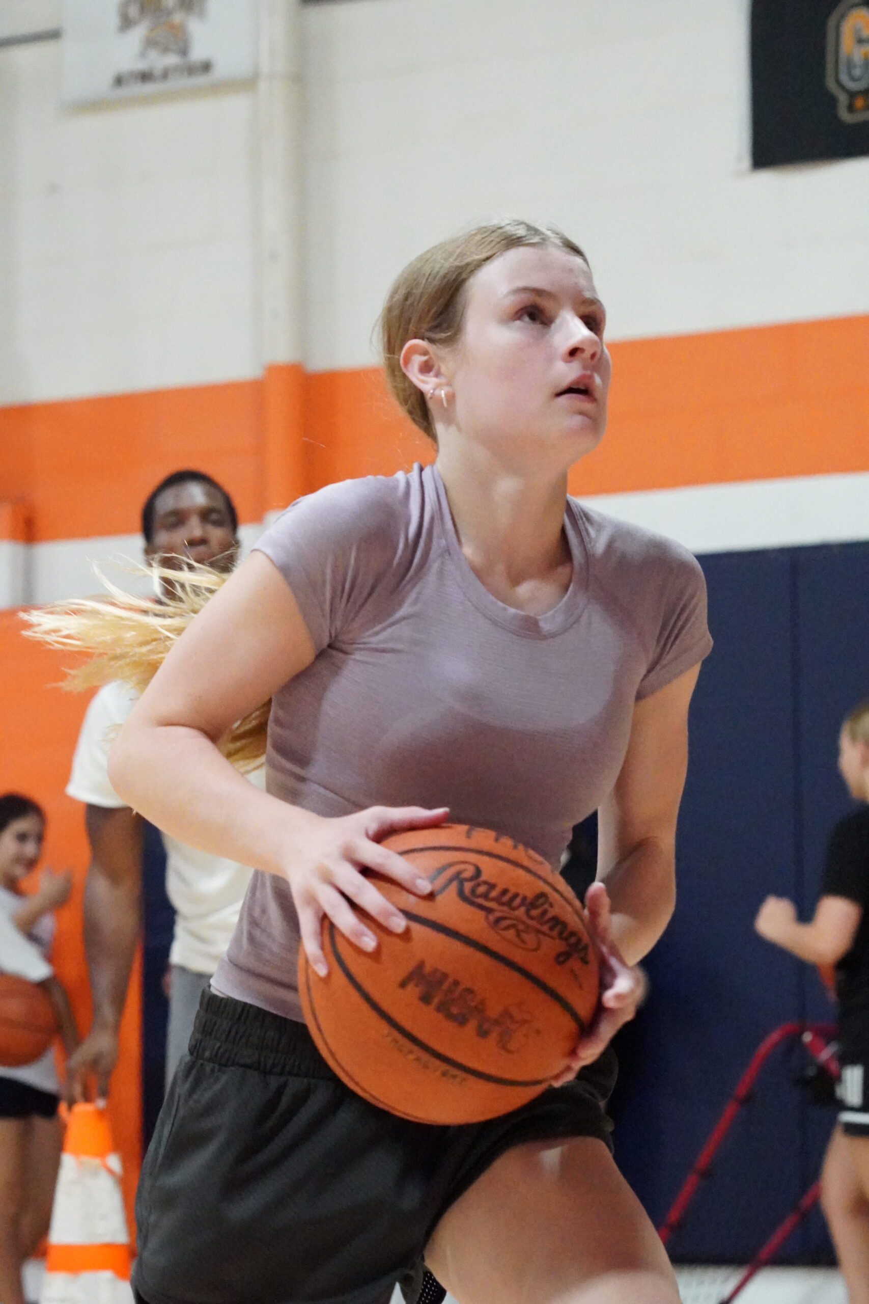 Youth basketball finishing and layup training at The Factory